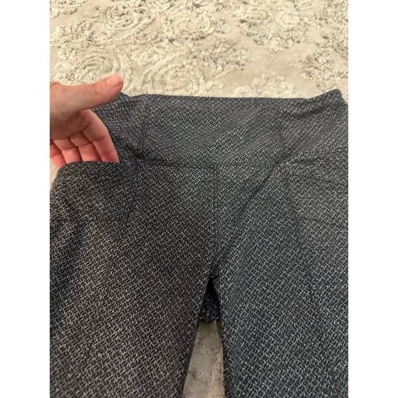 Athleta Metro Leggings Gray Criss Cross Pattern Sz. Small - Picture 8 of 9